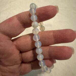 Elegant Opalescent Beaded Bracelet